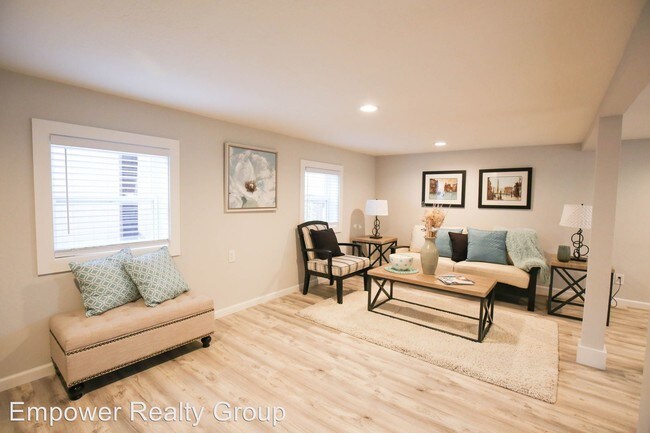 Building Photo - 2 br, 1 bath House - 37847 2nd St.
