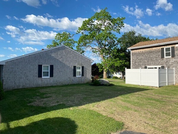 Foto del edificio - 818 Wilbur Ave