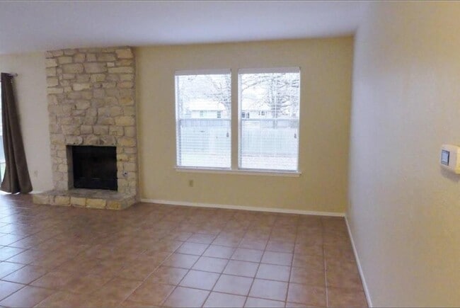 Building Photo - 12107 Tanglebriar Trail