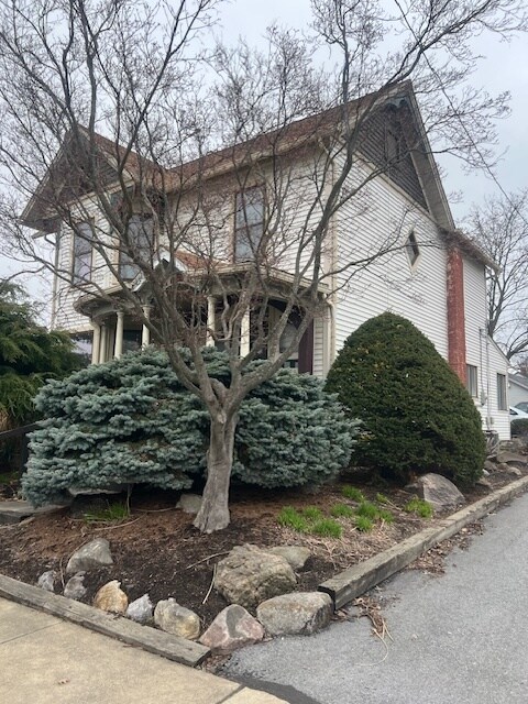 Foto del edificio - 389 W Liberty St