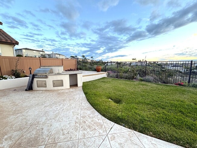Building Photo - Start Your New Year in this Gorgeous Carlsbad Home