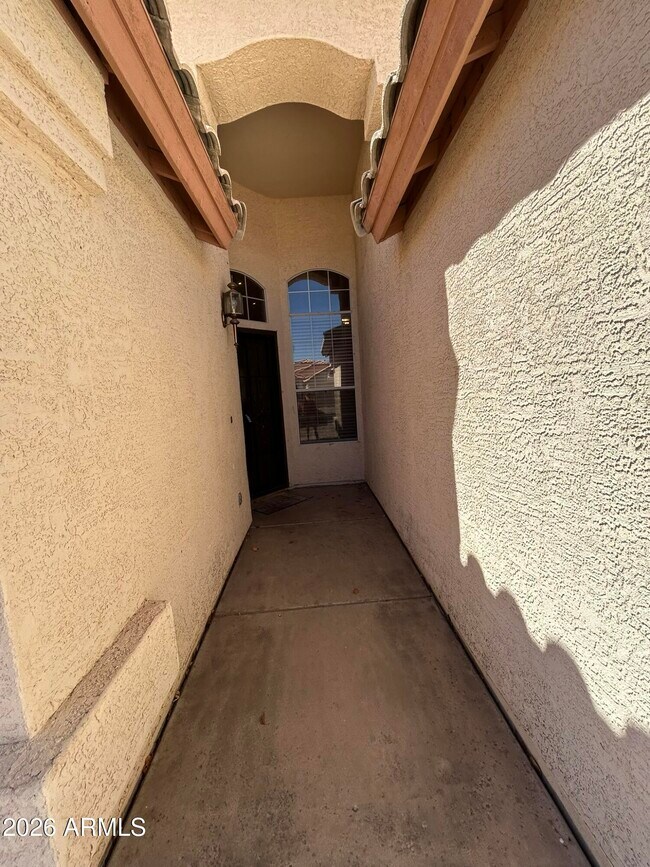 Building Photo - 1453 E Sierra Madre Ave
