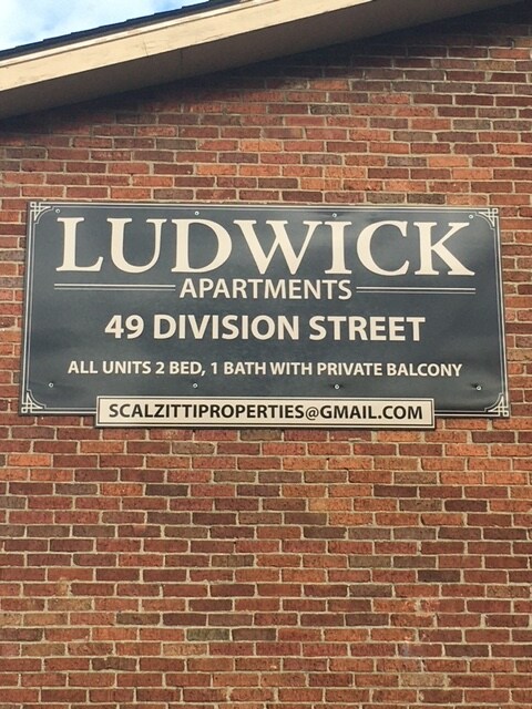 Foto principal - 49 Division St