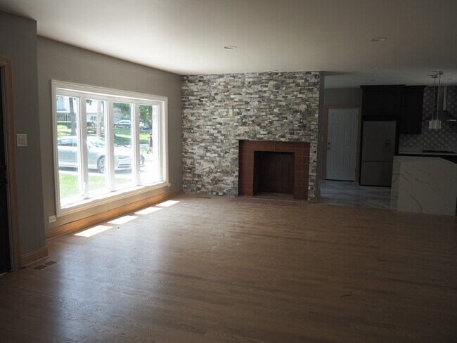 Foto del edificio - 9906 145th Pl