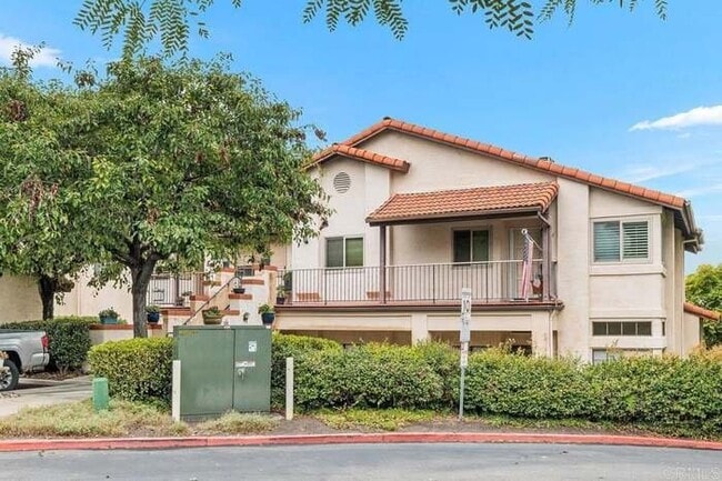 Building Photo - 2812 Chatsworth Way