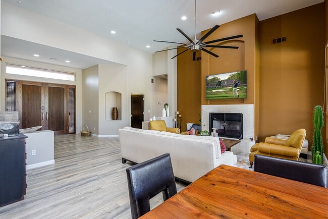 Foto del edificio - 9798 E Hidden Green Dr