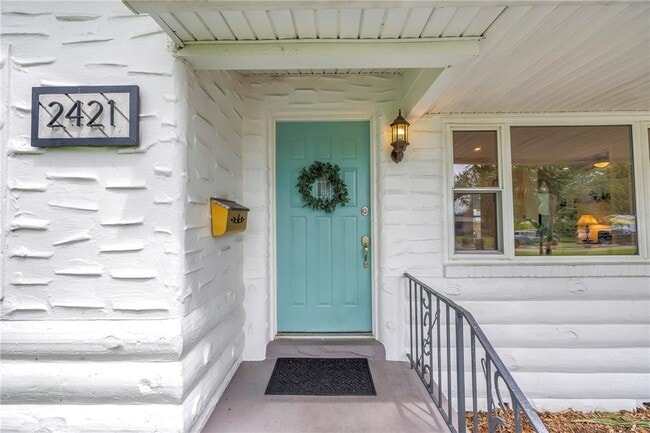 Building Photo - 2421 Covina Way S