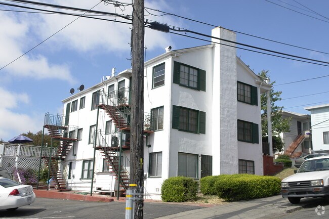 Building Photo - 3454-3458 Morrison Ave