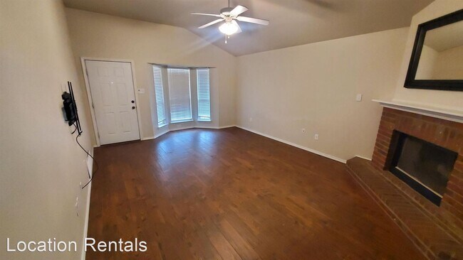 Foto del edificio - 3 br, 2 bath House - 6518 94th Street