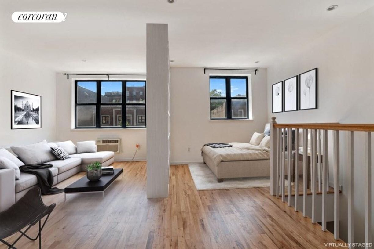 Foto principal - 107 Pulaski St