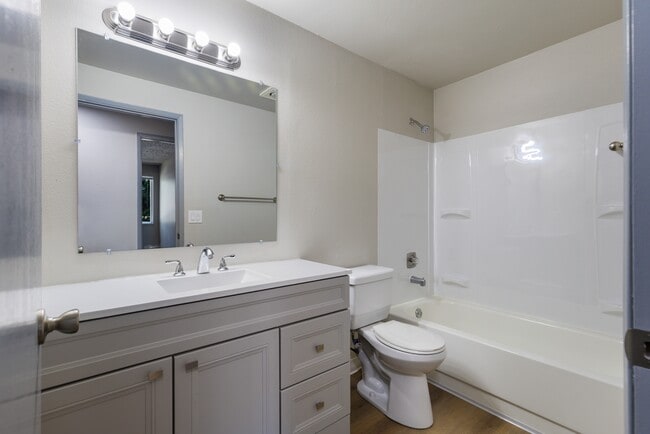 Foto del edificio - Shiloh Village