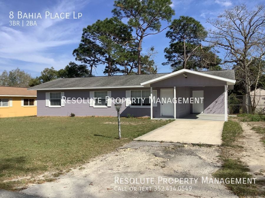 Foto principal - 3 Bed, 2 Bath in Silver Springs Shores