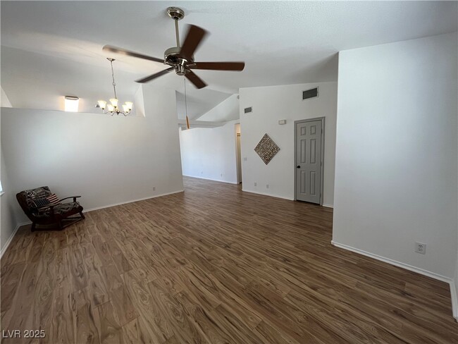 Foto del edificio - 5101 Chambliss Dr