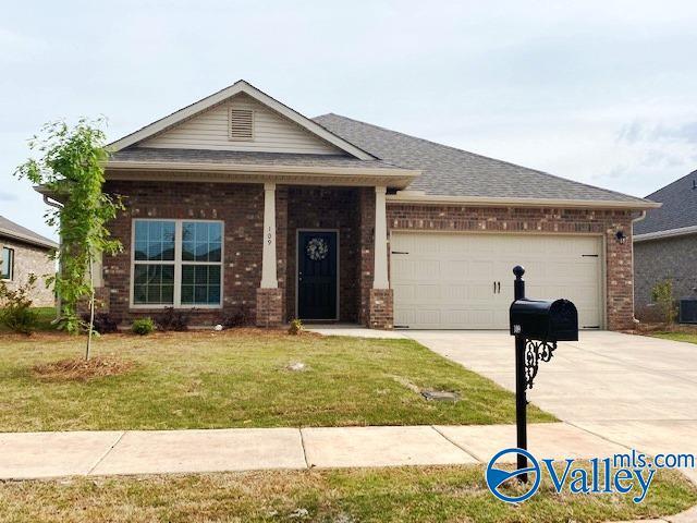 Foto principal - 109 Pointe Haven Ct