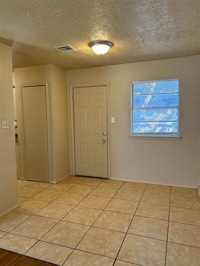 Foto del edificio - 7532 NW Tango Rd