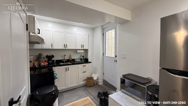 Photo du bâtiment - 1569 Edgecroft Dr