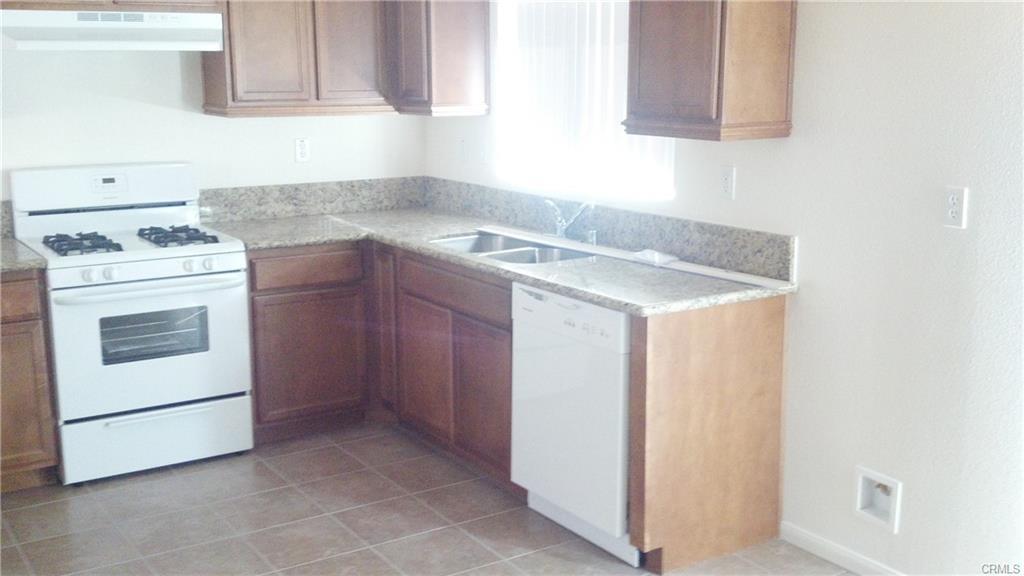 Foto del edificio - 16115 Apple Valley Rd