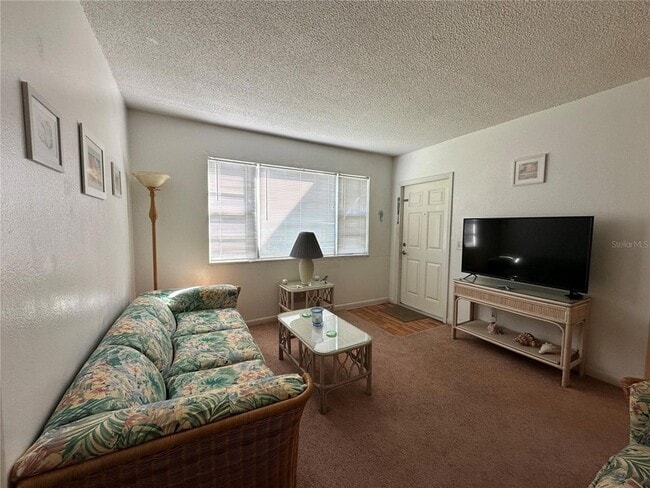 Building Photo - 220 S 26th St