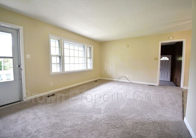 Building Photo - 5149 Wichita Dr