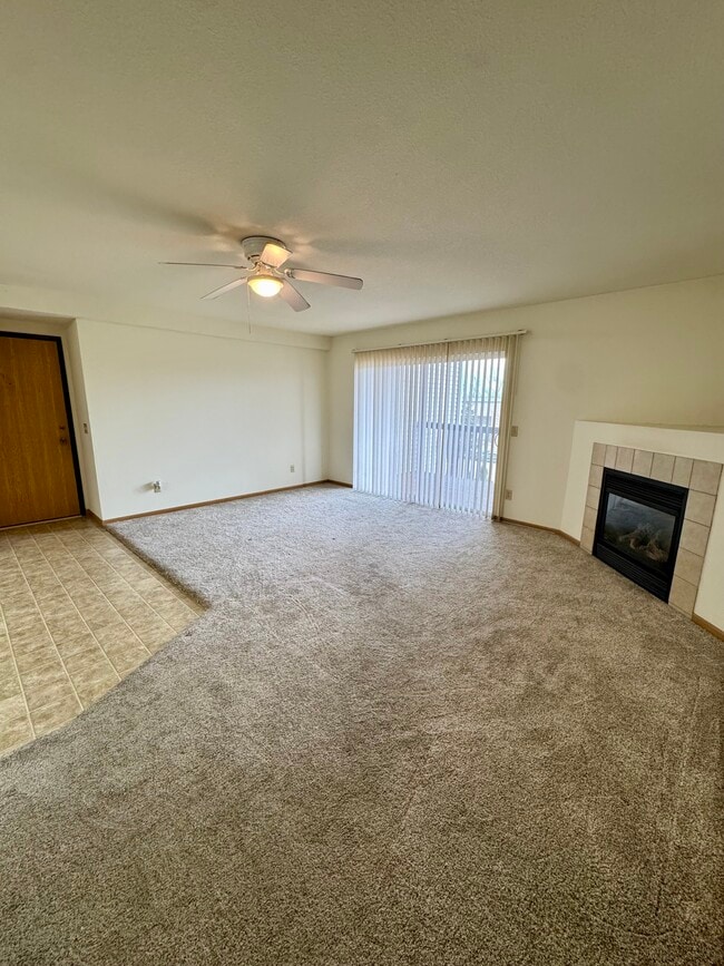 Foto del edificio - 4600 Grand Ave