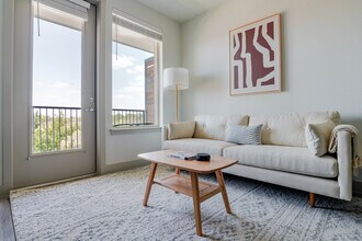 Building Photo - 11600 Spirit Dr