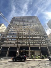 Building Photo - 33 E Cedar St