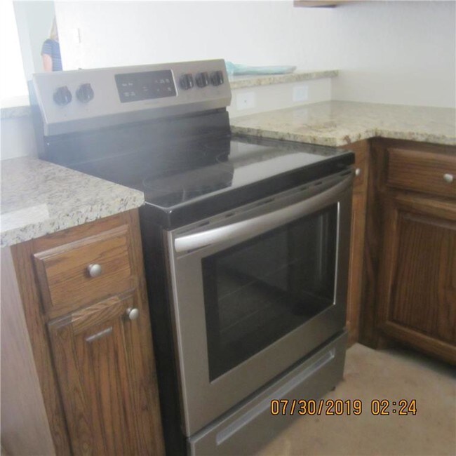 Building Photo - 2326 Cedar Crest Dr