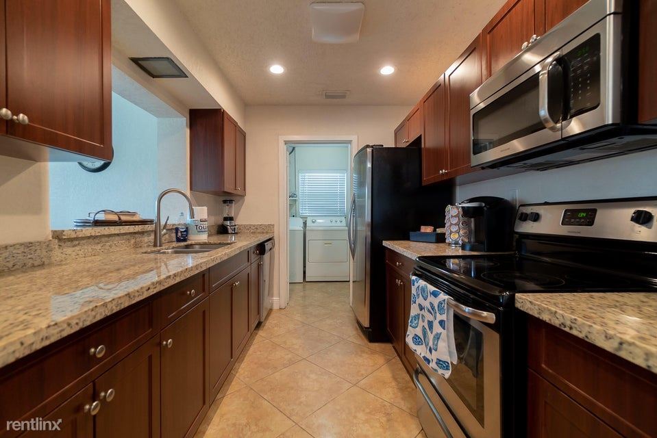 Primary Photo - 3 br, 2 bath House - 4901 Parker Ave