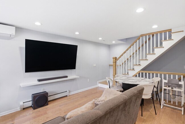 Foto del edificio - 38 Woodcliff Ave