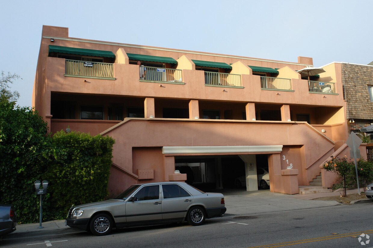 Building Photo - 318 Capitola Ave