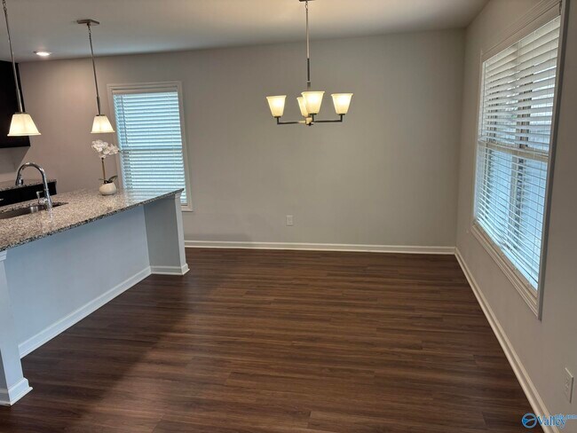 Building Photo - 227 Shubert Dr