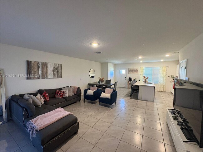 Foto del edificio - 1563 Dawnview Wy