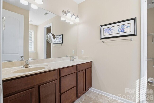 Foto del edificio - 4318 Connestee Ct