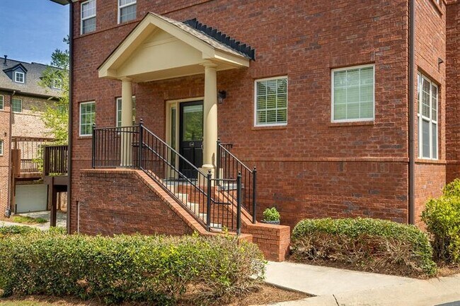 Foto del edificio - 1240 Ashford Creek Way NE