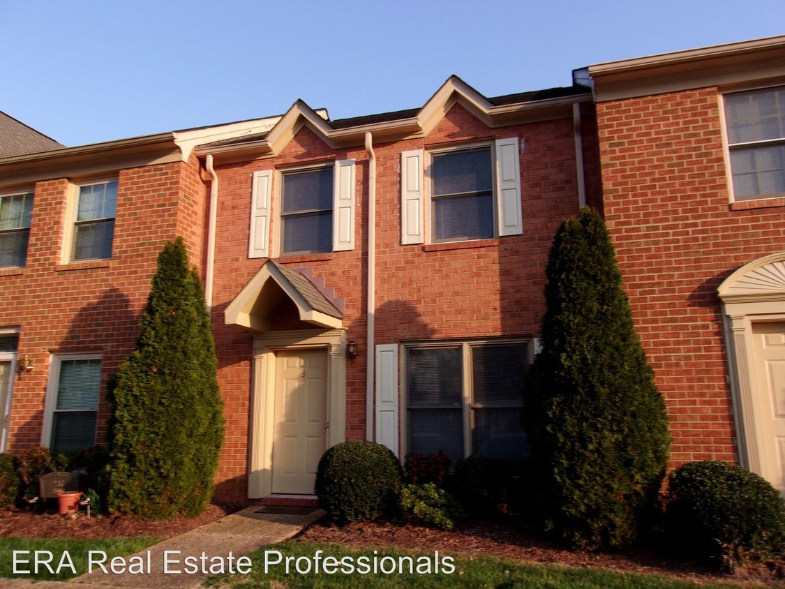 Primary Photo - 3 br, 2 bath House - 924 Lucas Creek Road #3