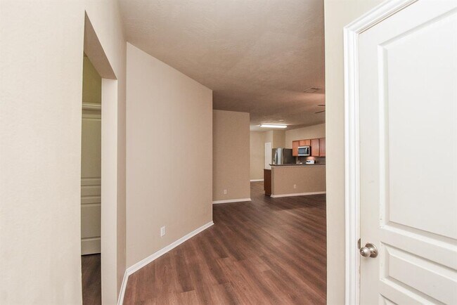 Building Photo - 17327 Blackstone Trails Dr