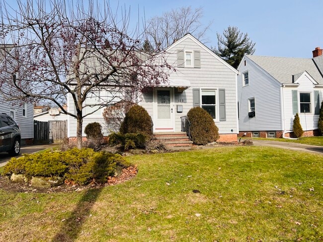 Building Photo - 123 Gould Ave