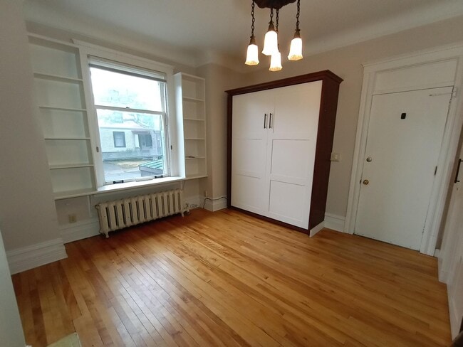 Building Photo - 266 Flora St