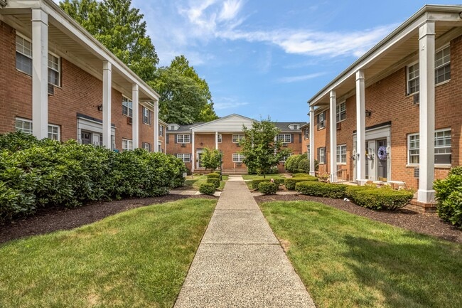 Building Photo - Park Lane