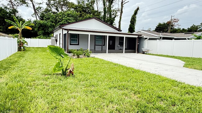 Building Photo - 37542 Eiland Blvd