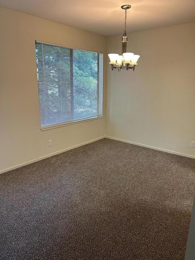 Building Photo - 3316 Brittan Ave