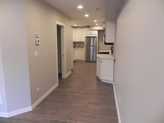 Building Photo - 2548 W Superior St