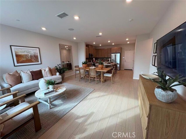 Foto del edificio - 3580 S Eichler Paseo