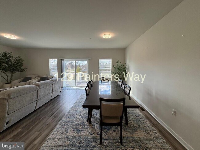 Foto del edificio - 129 Painters Wy