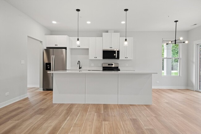 Building Photo - 17880 Argos Ct