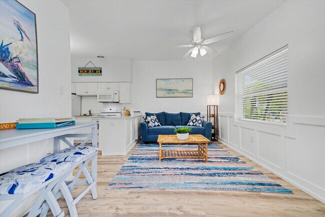 Building Photo - 711 E Gulf Blvd