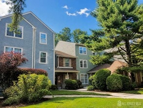 Building Photo - 7302 Elm Ct