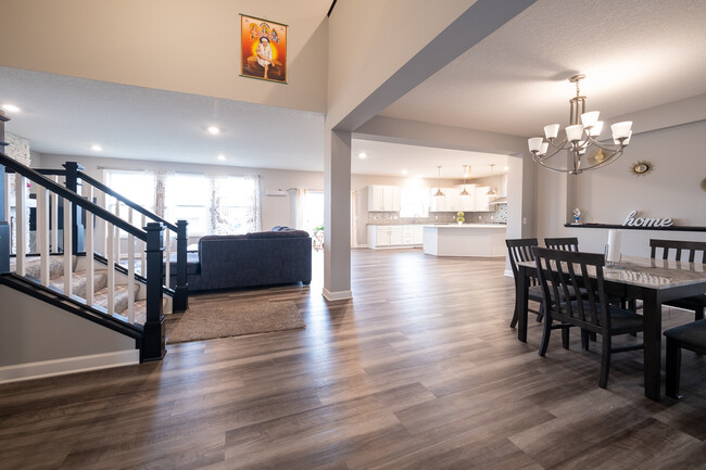 Building Photo - 8353 Abercrombie Ln