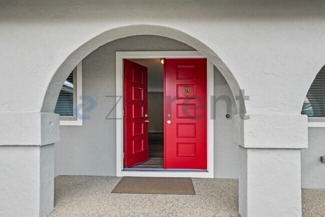 Building Photo - Unit