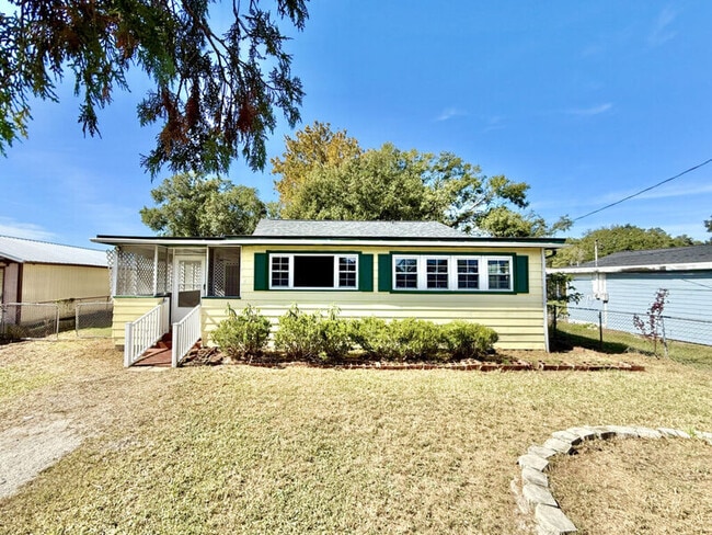 Photo - 5506 Staley Dr House